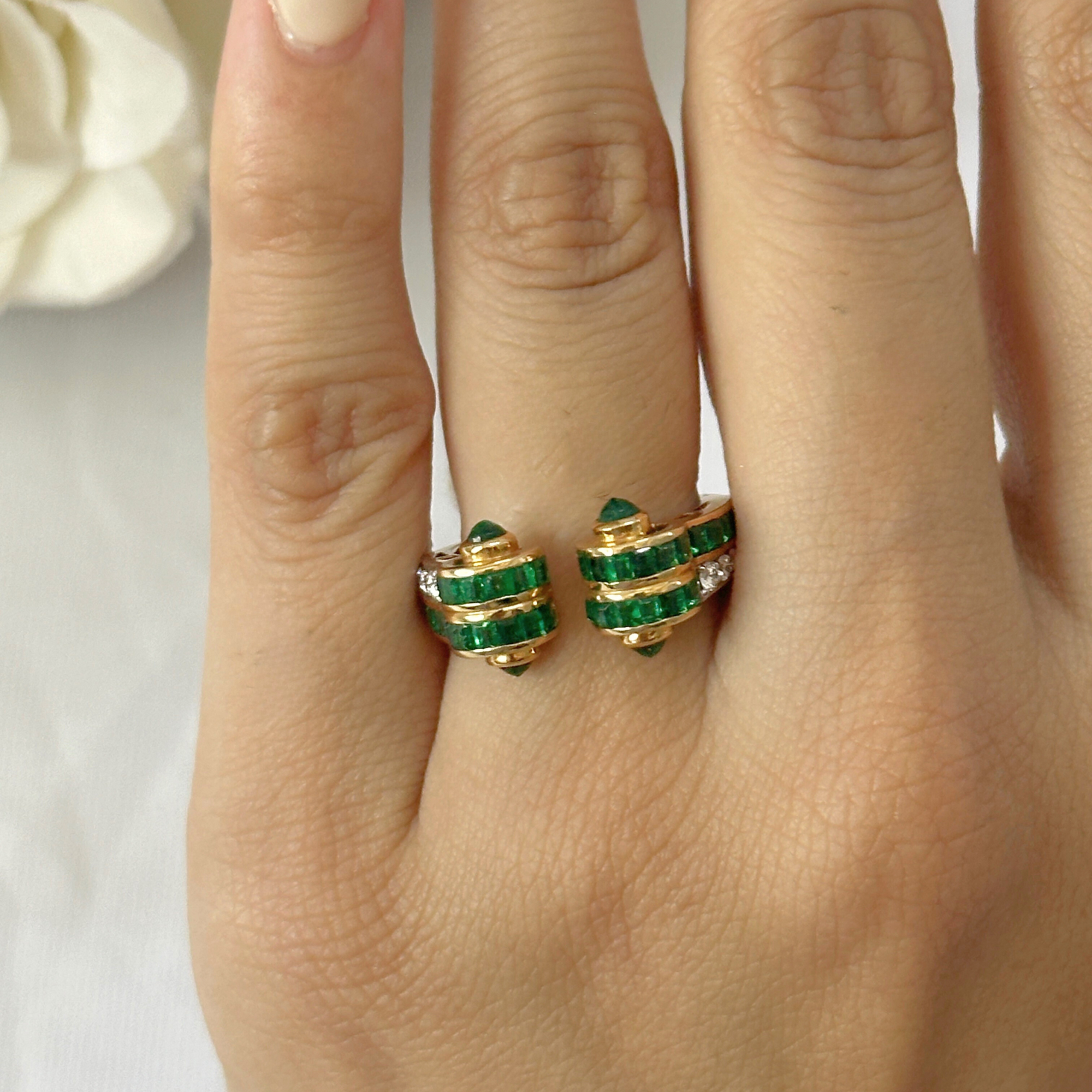 Contemporary Art Deco Emerald Diamond Ring