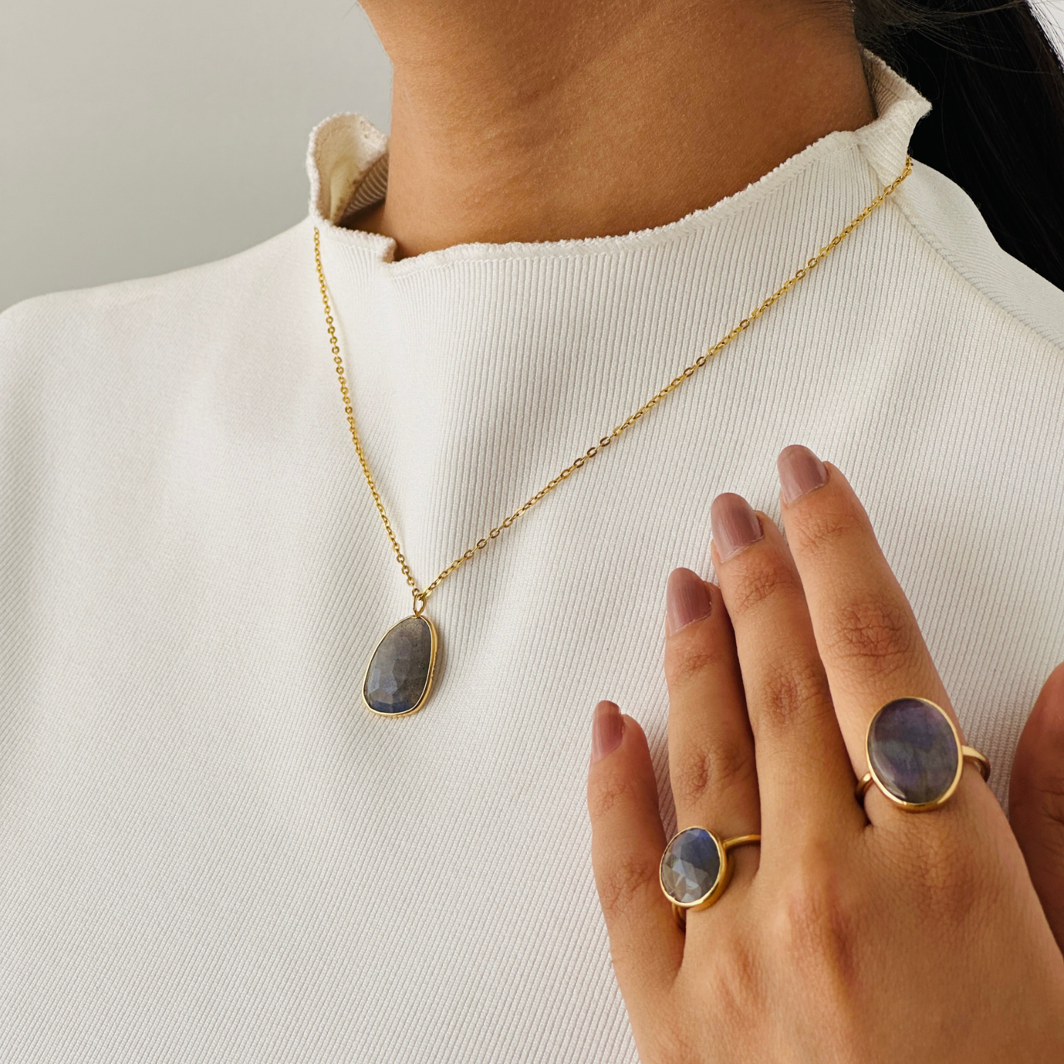 Labradorite 18K Gold Pendant