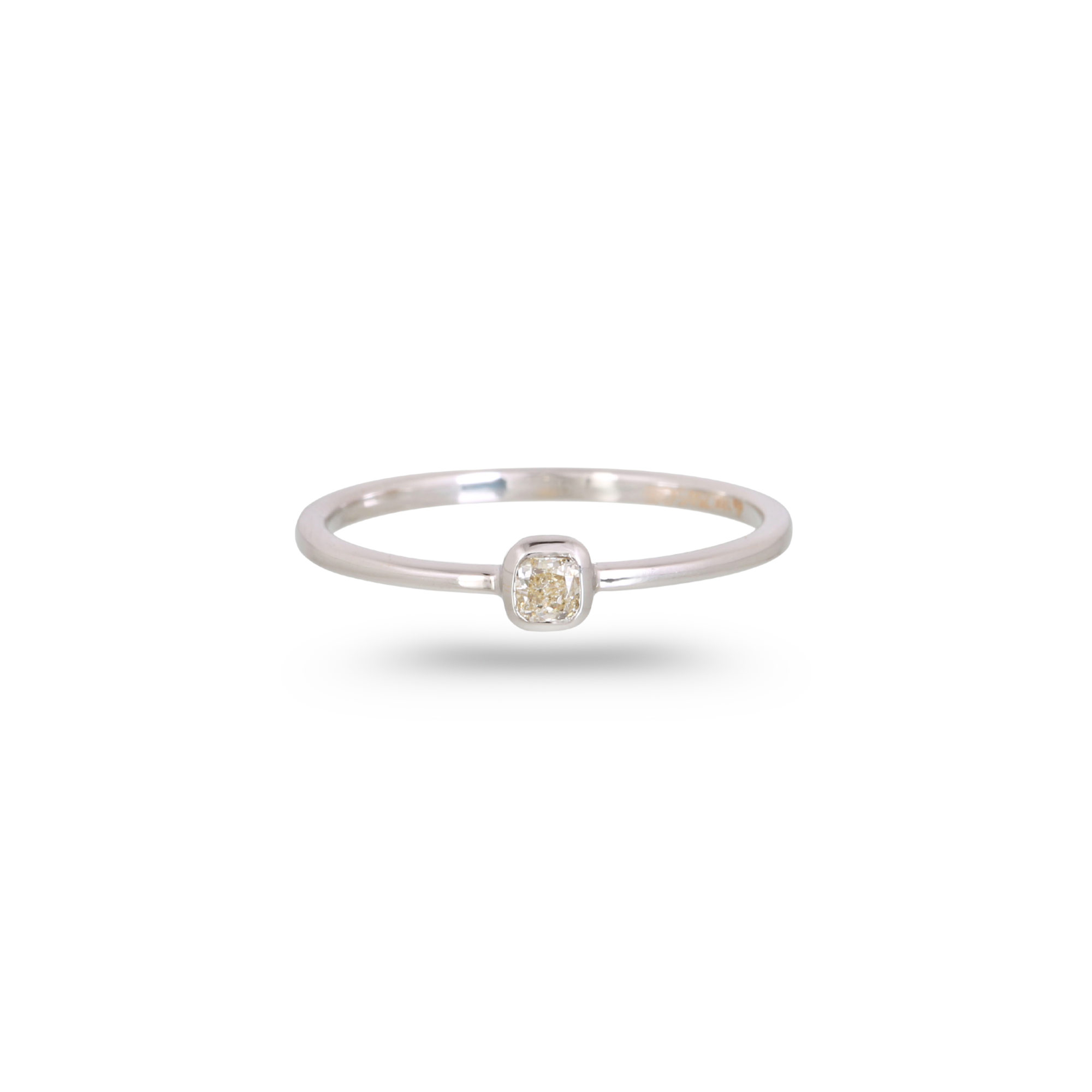 Lesn Diamond Ring