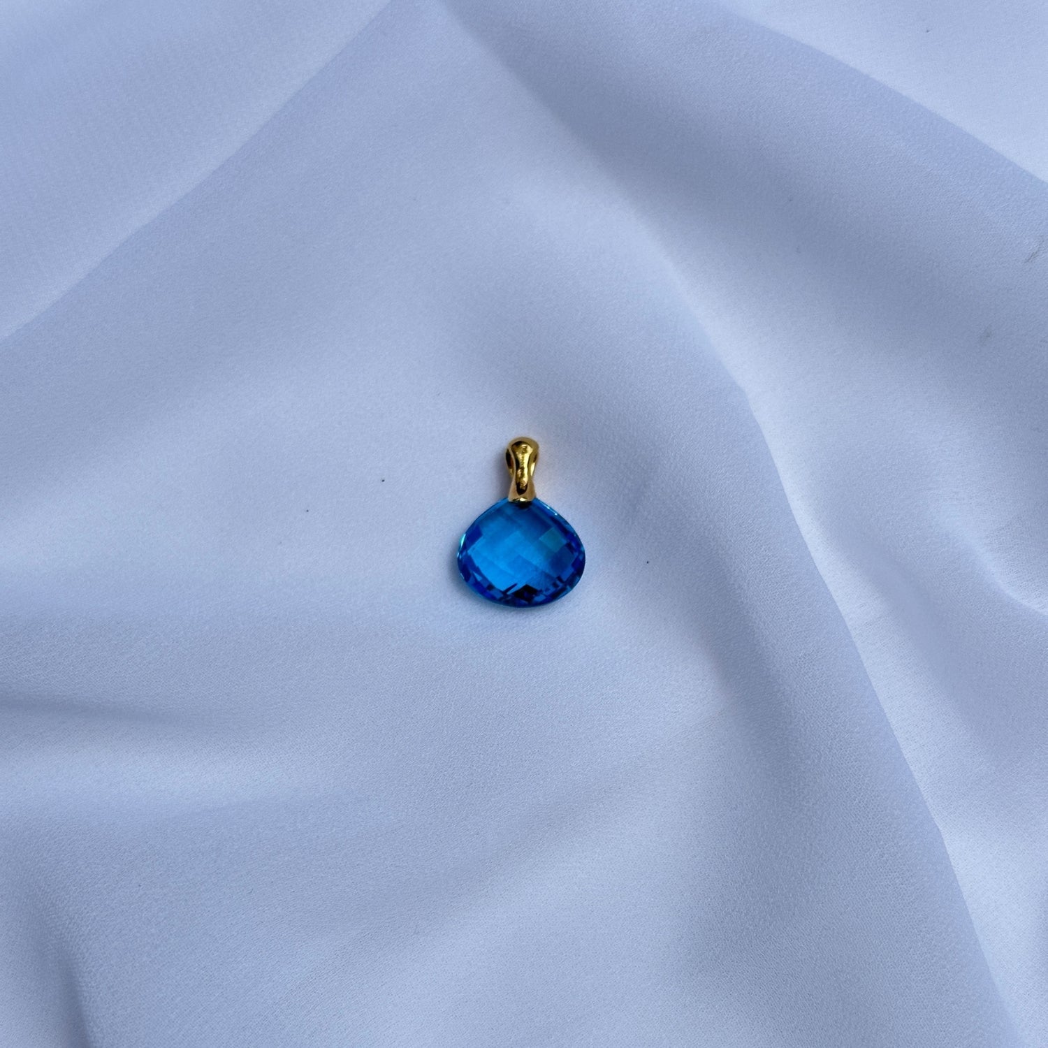 Blue Topaz 18K Gold Pendant with Diamonds