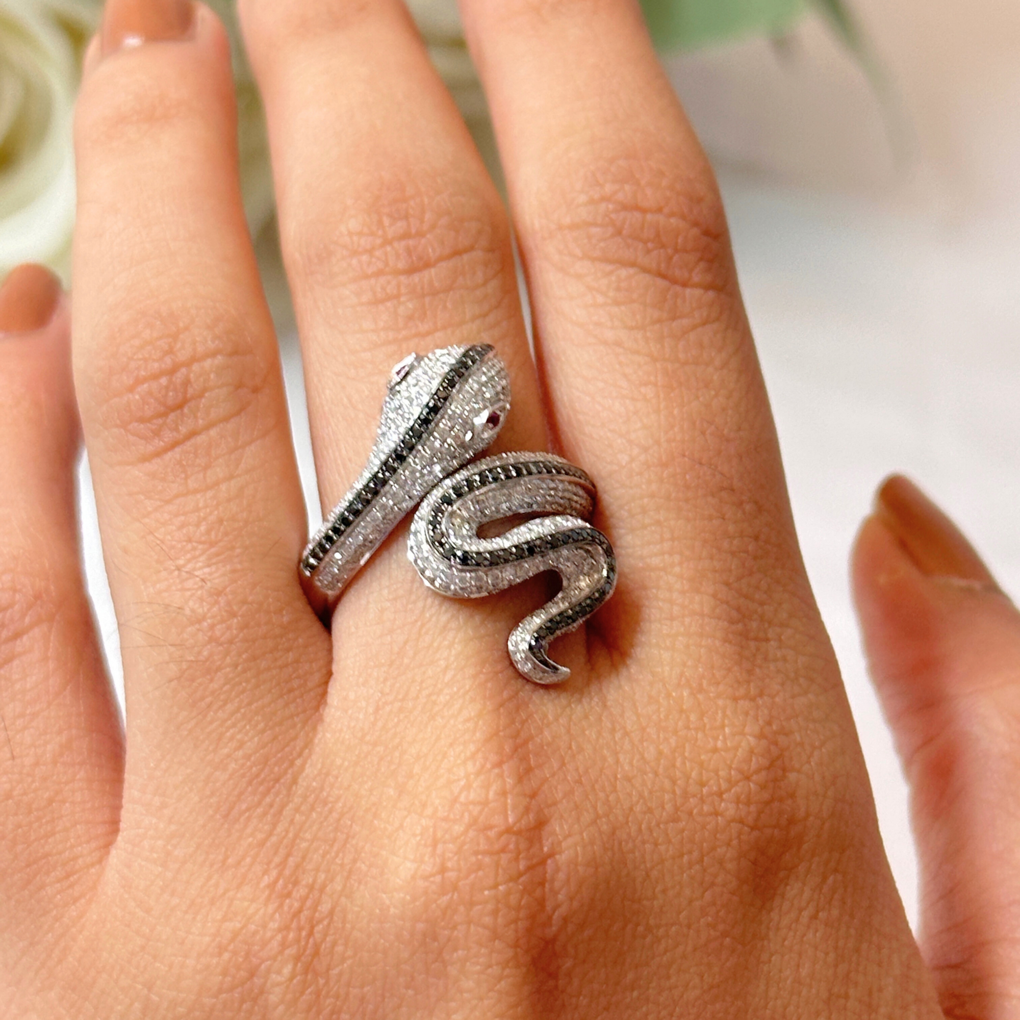 Snake Spiral Diamond Ring