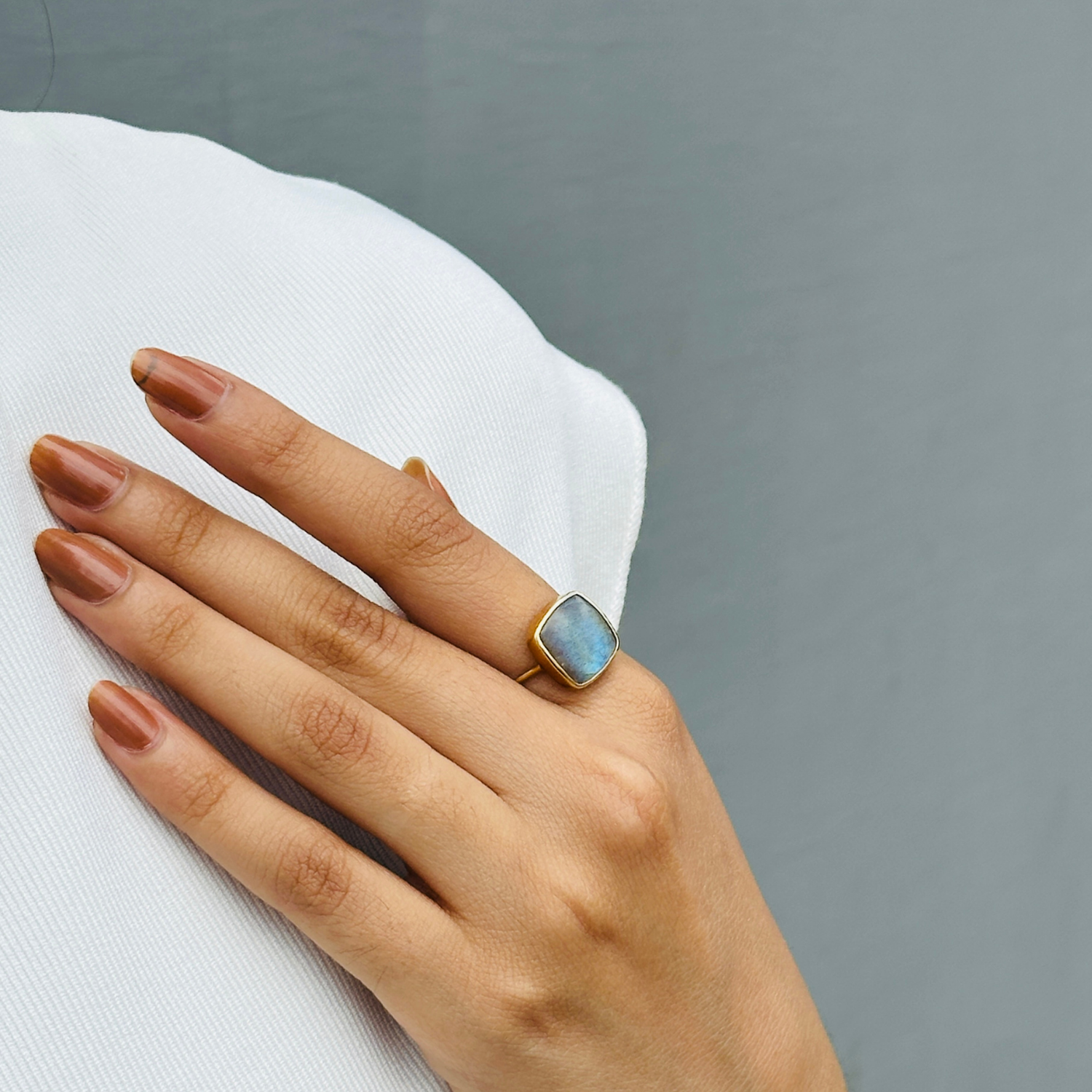 Labradorite Square 18K Gold Ring