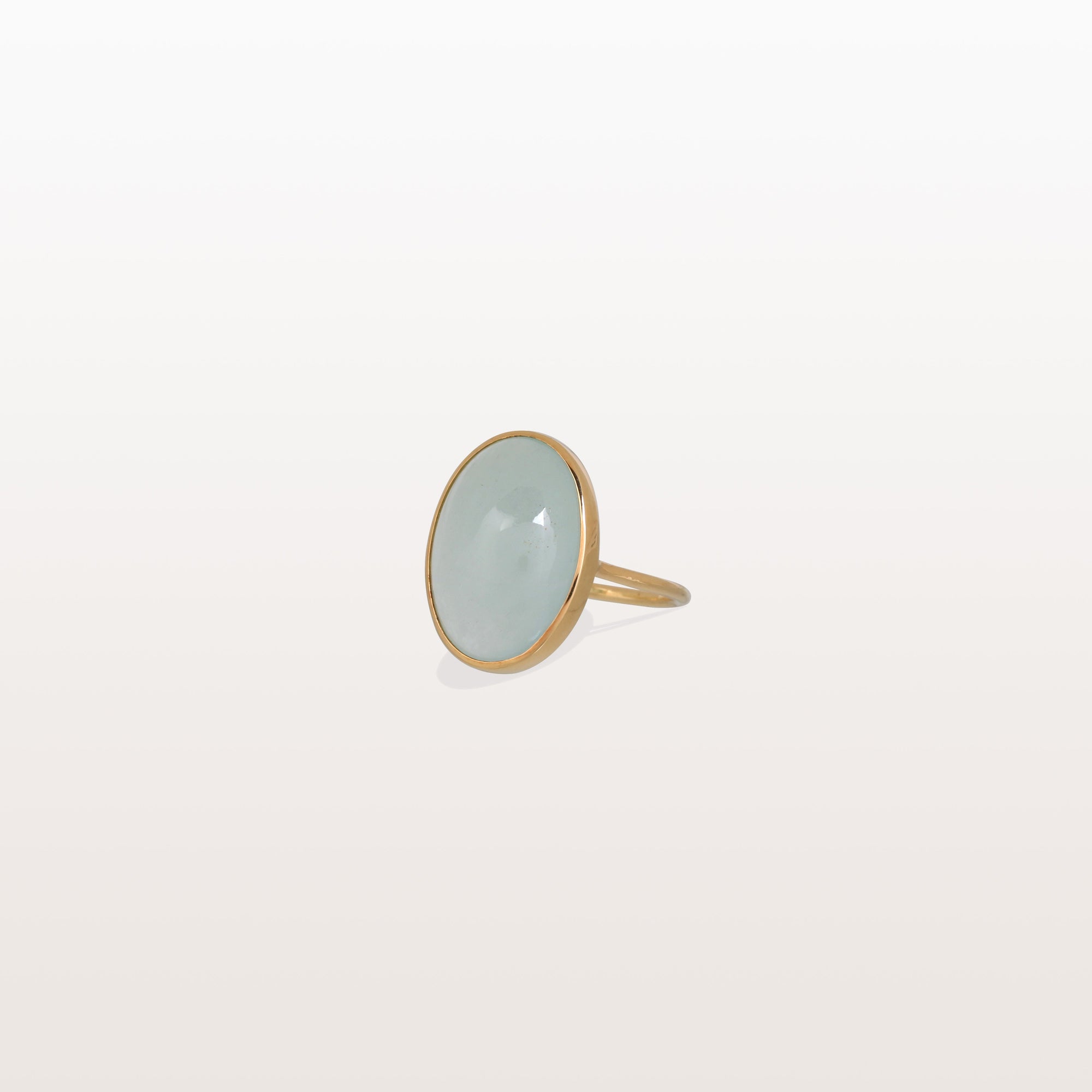 Aquamarine Oval 18K Gold Ring