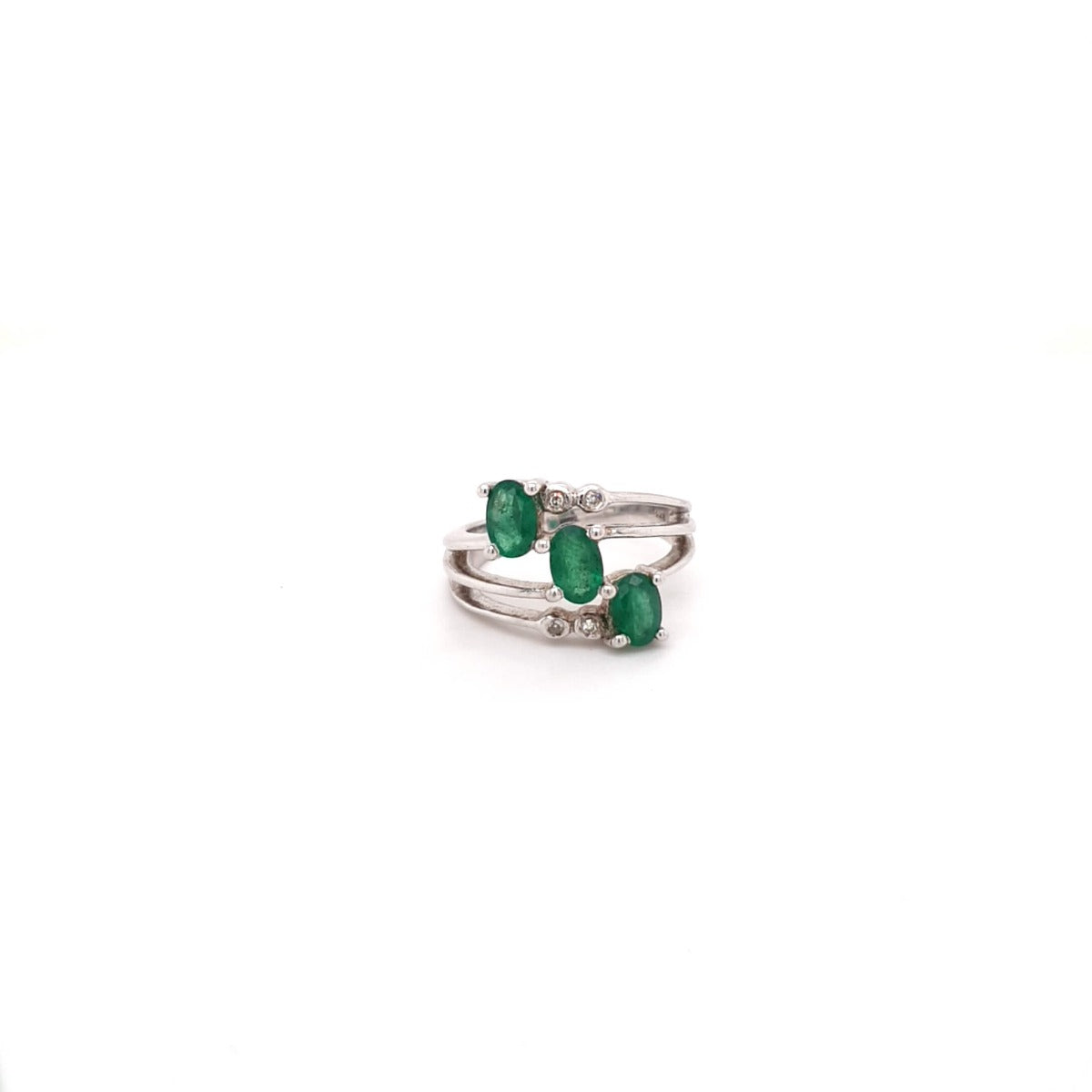 Elegant emerald and diamond ring
