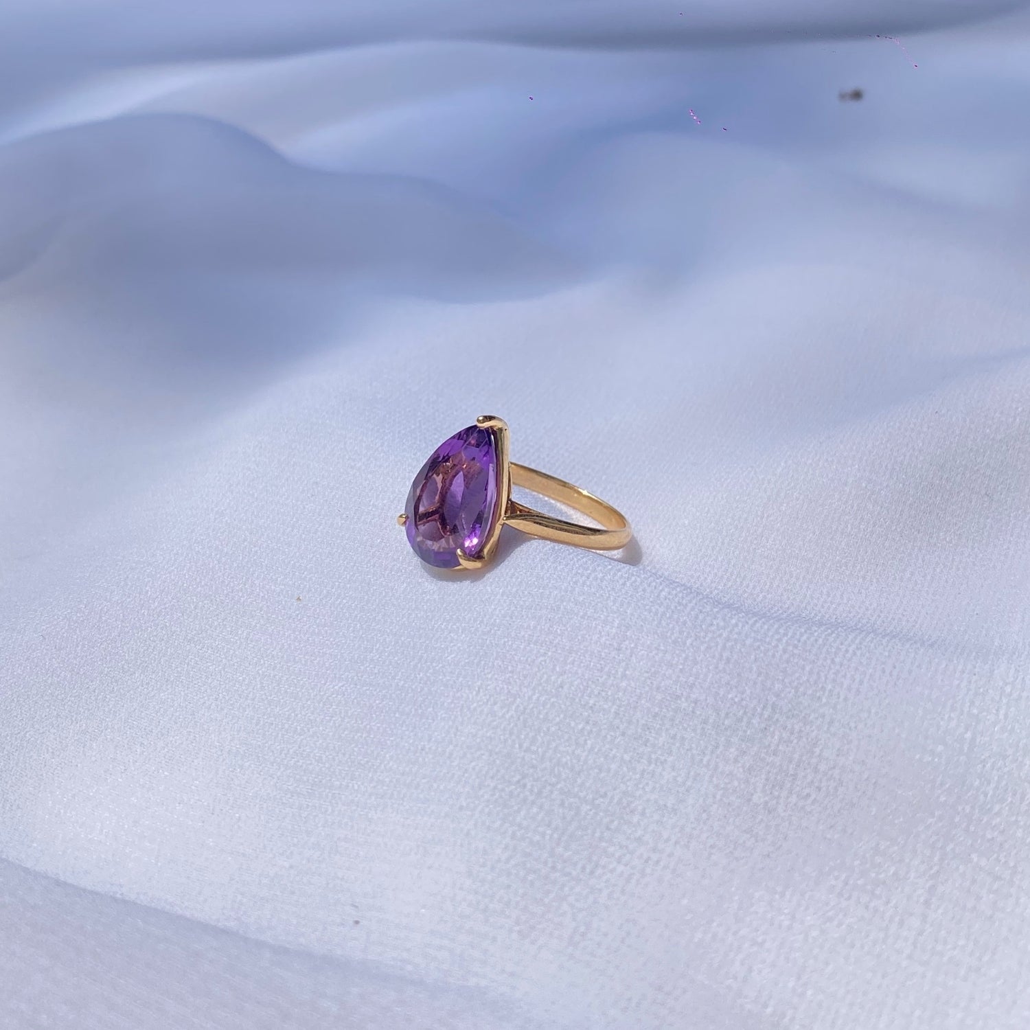 Amethyst Pear 18K Gold Ring