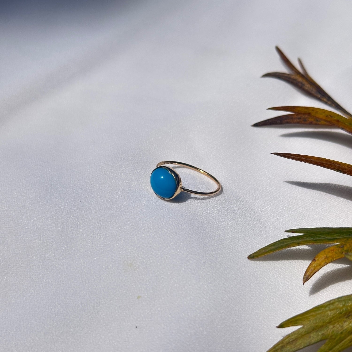 Turquoise Oval 14K Gold Ring