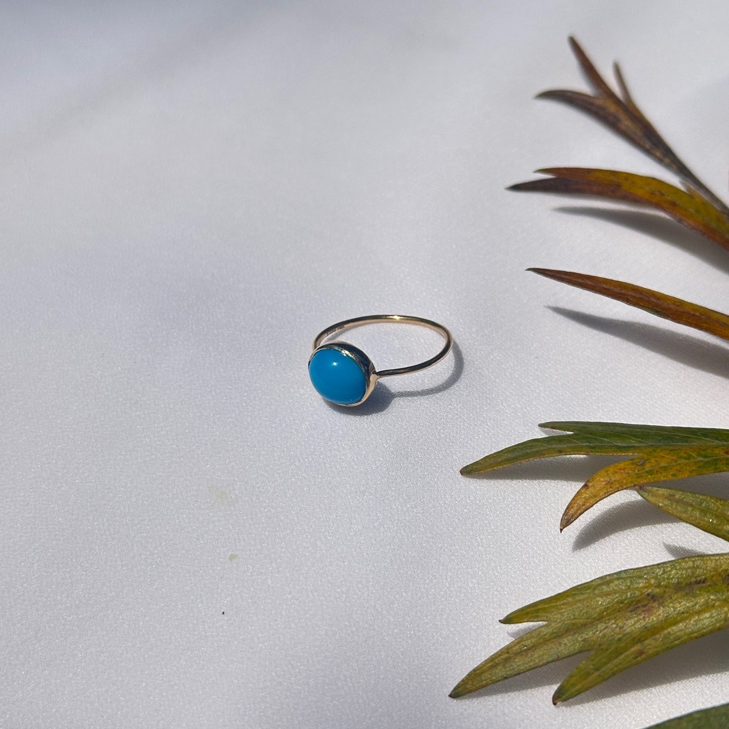 Turquoise Oval 14K Gold Ring