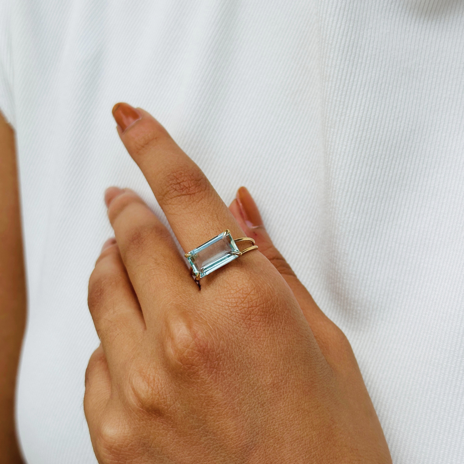 Aquamarine Rectangle 18K Gold Ring