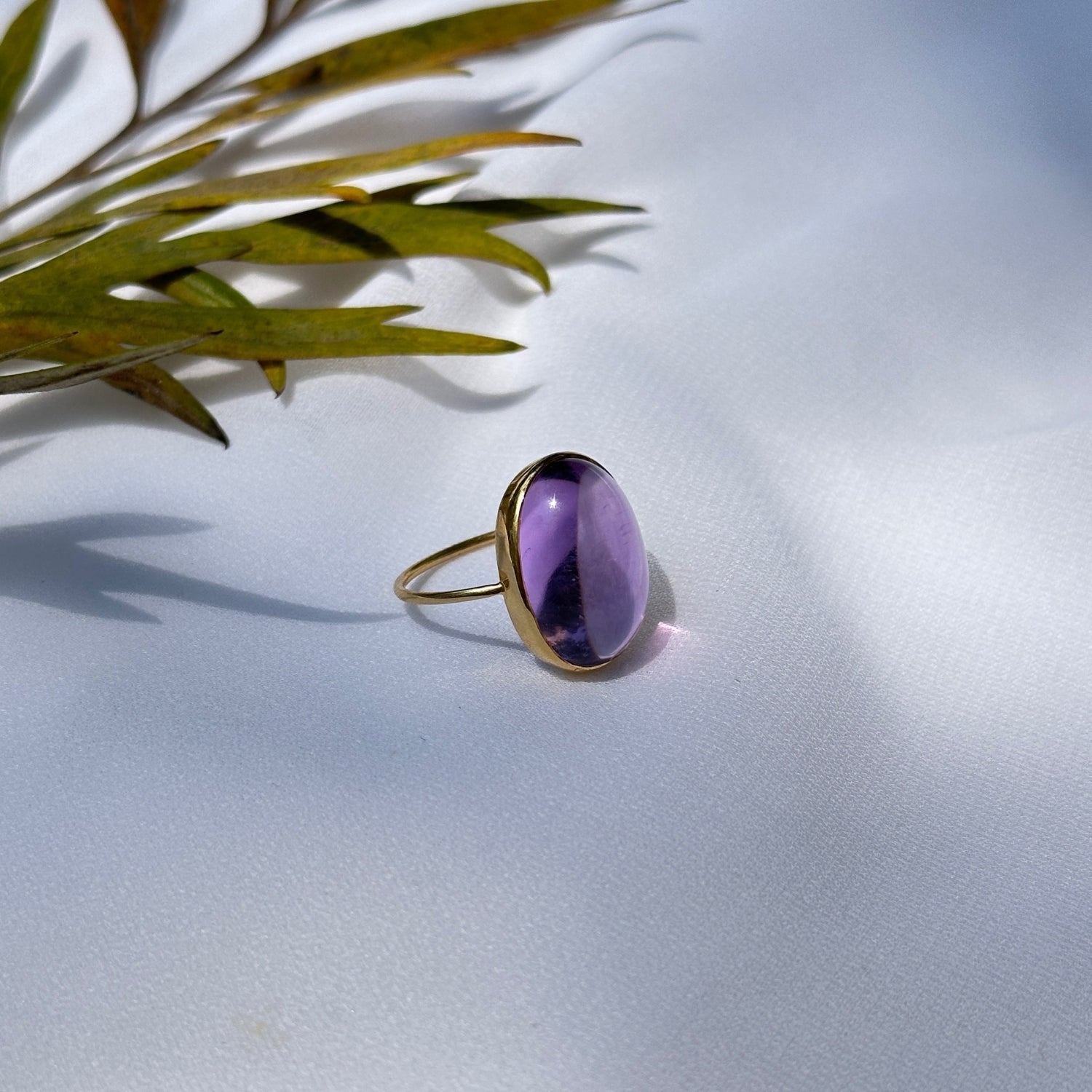 Amethyst Oval 14K Gold Ring