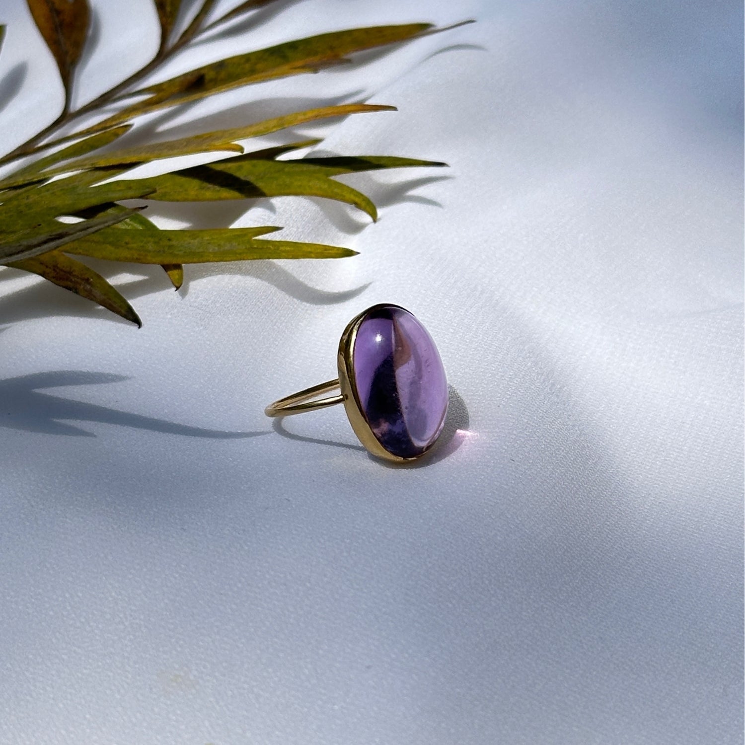 Amethyst Oval 14K Gold Ring