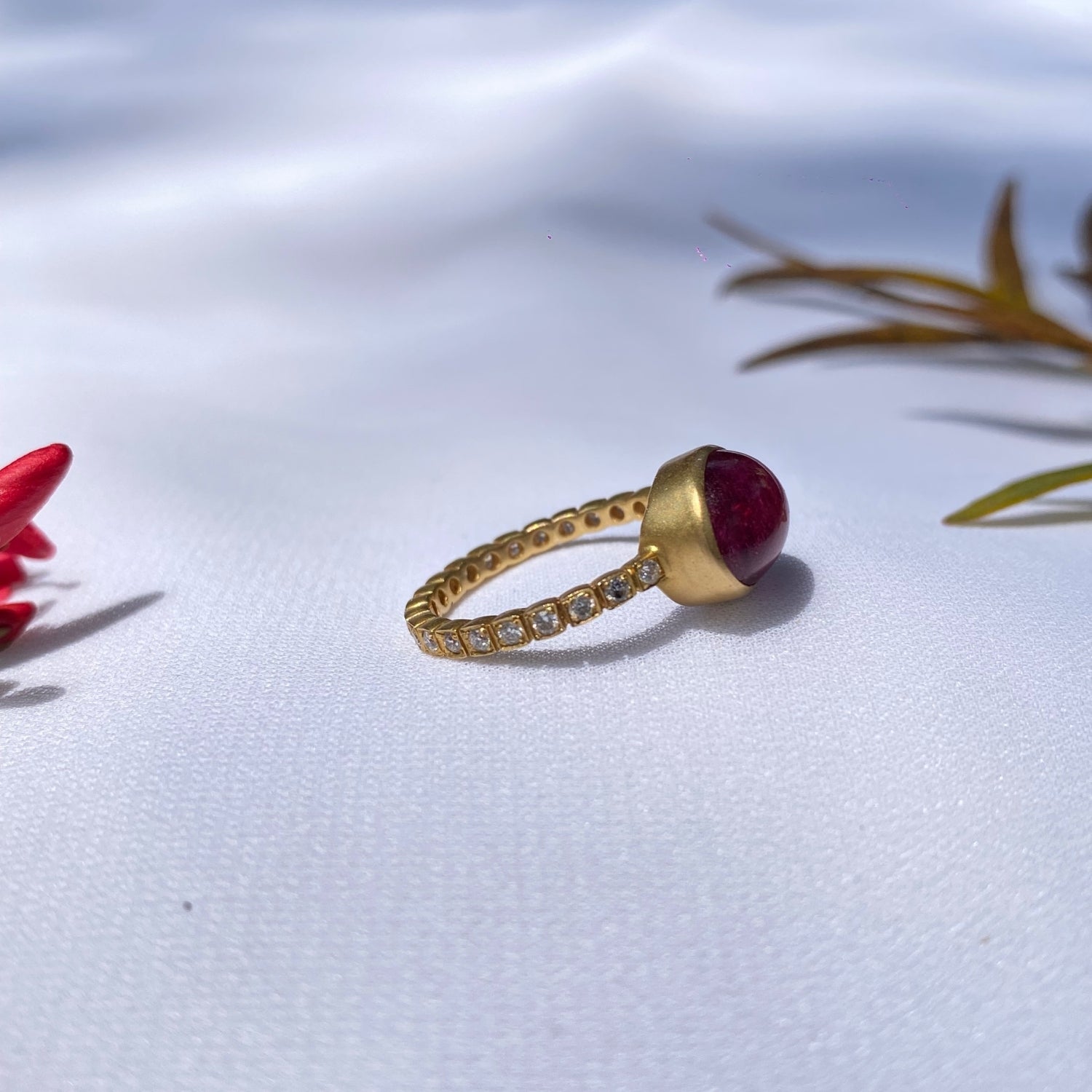 Pink Tourmaline 18K Gold Ring with Diamonds