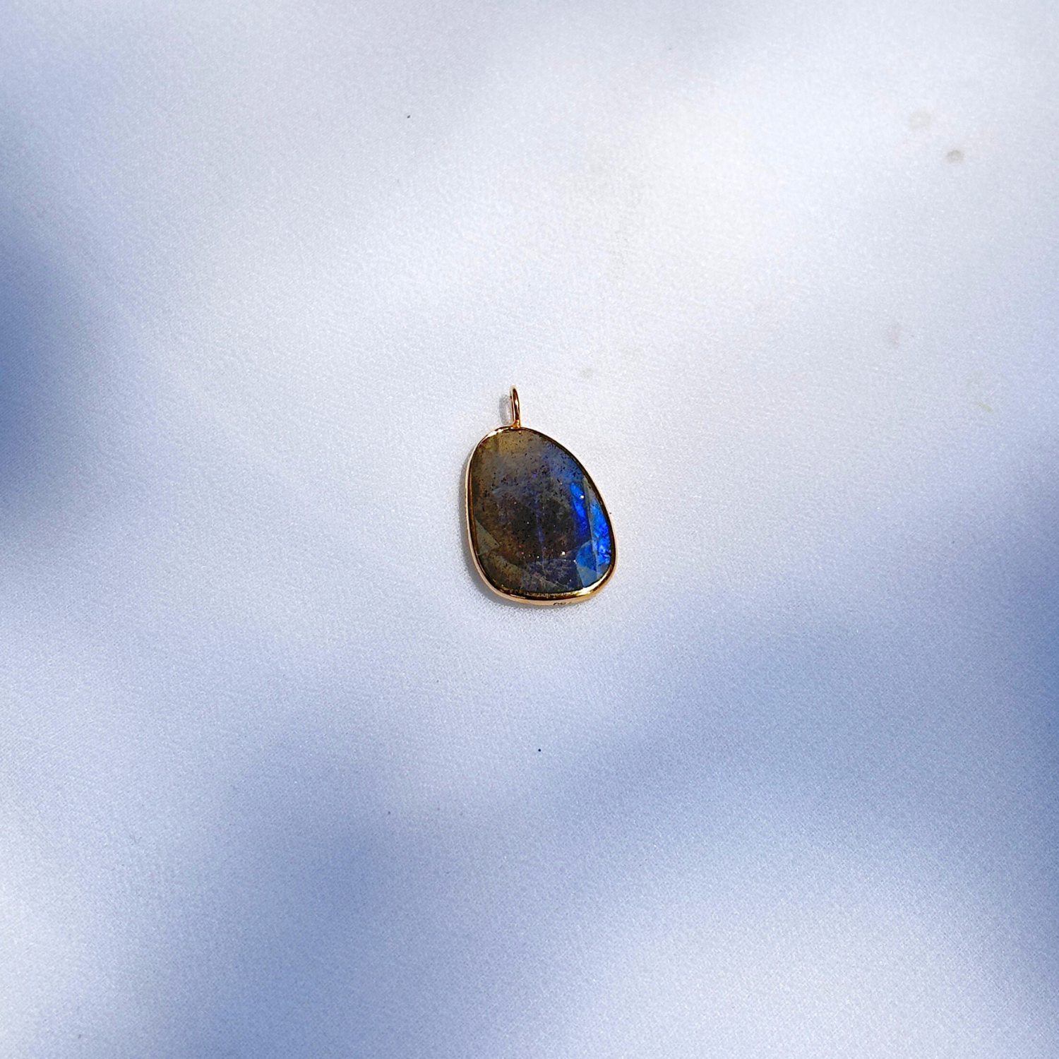Labradorite 18K Gold Pendant