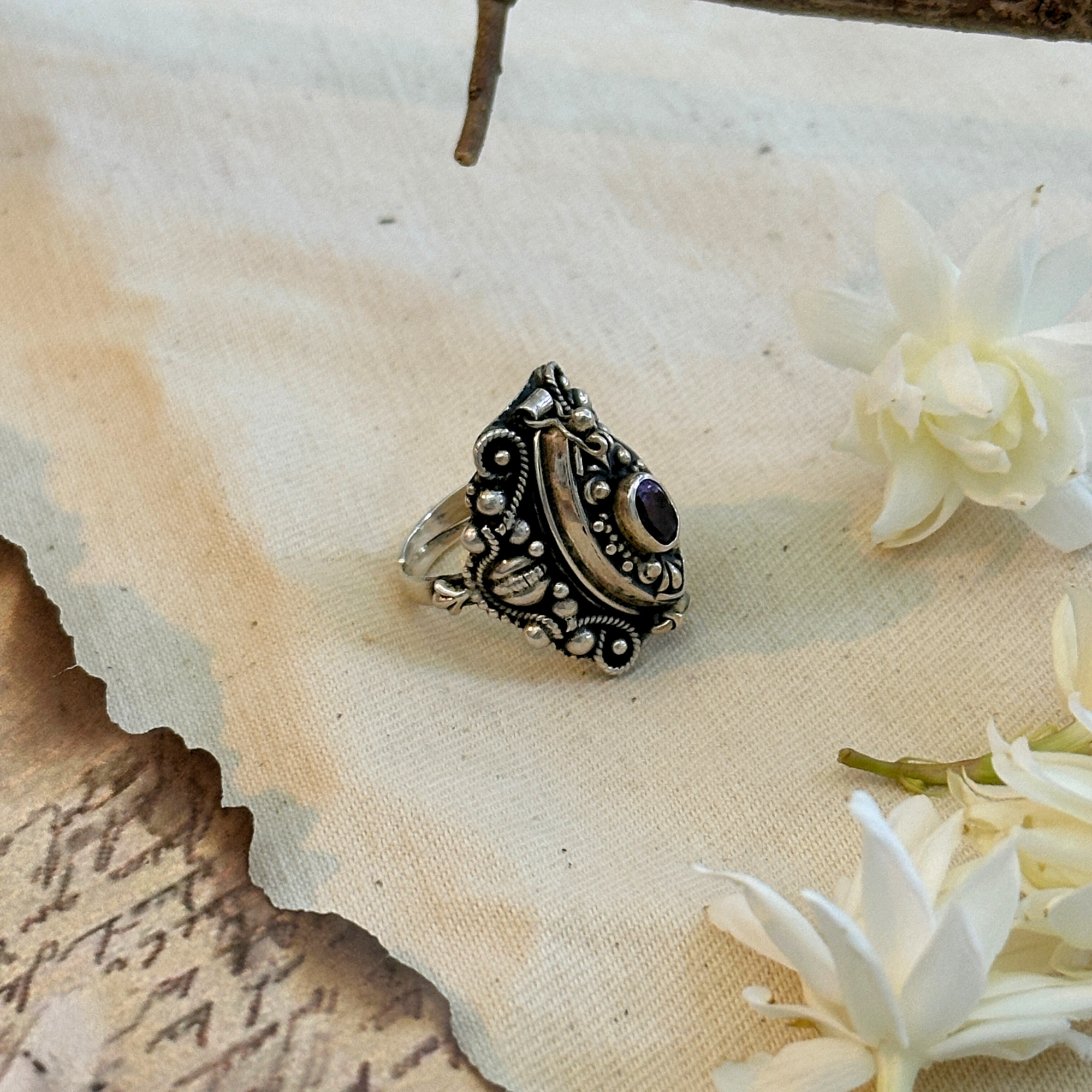 Aura Amethyst Silver 925 Ring
