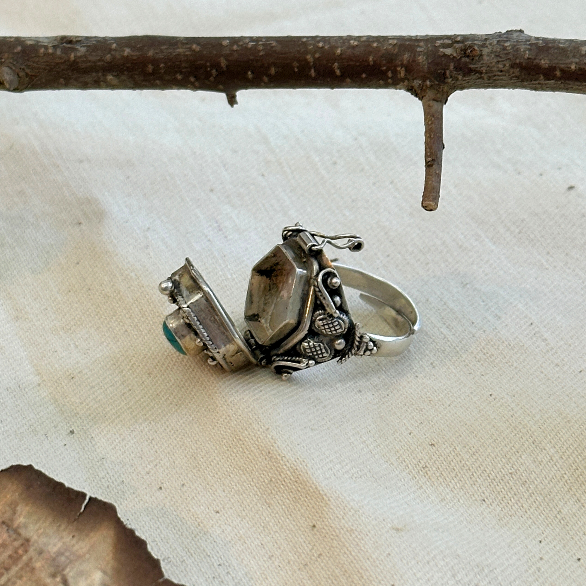 Openable Traditional Turquoise Silver 925 Ring