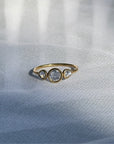 Hisi Diamond Ring