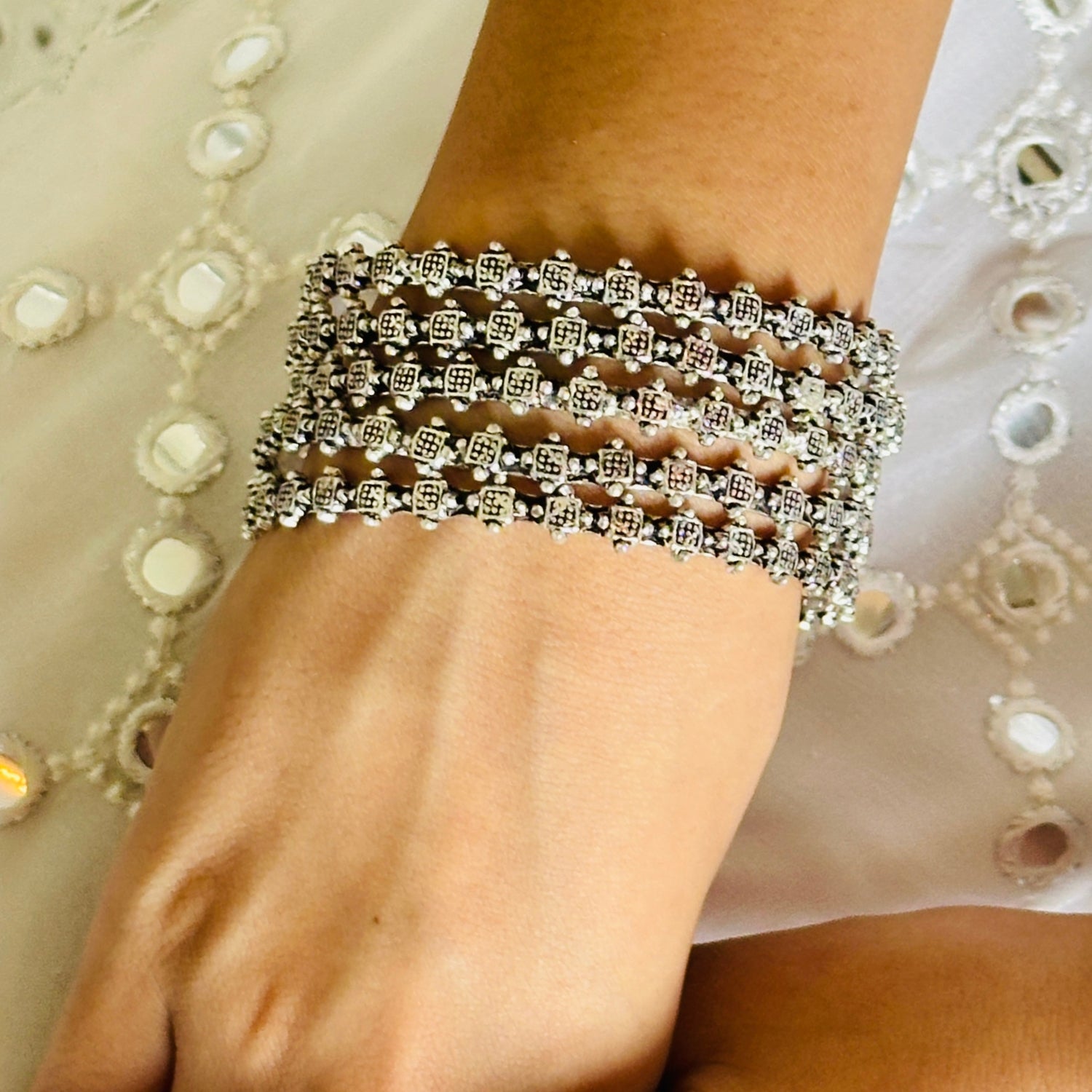 Harini Silver 925 Traditional Bangle