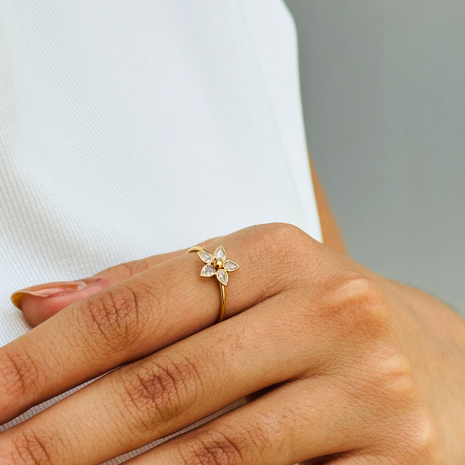 Diamond Flower 18K Gold Ring