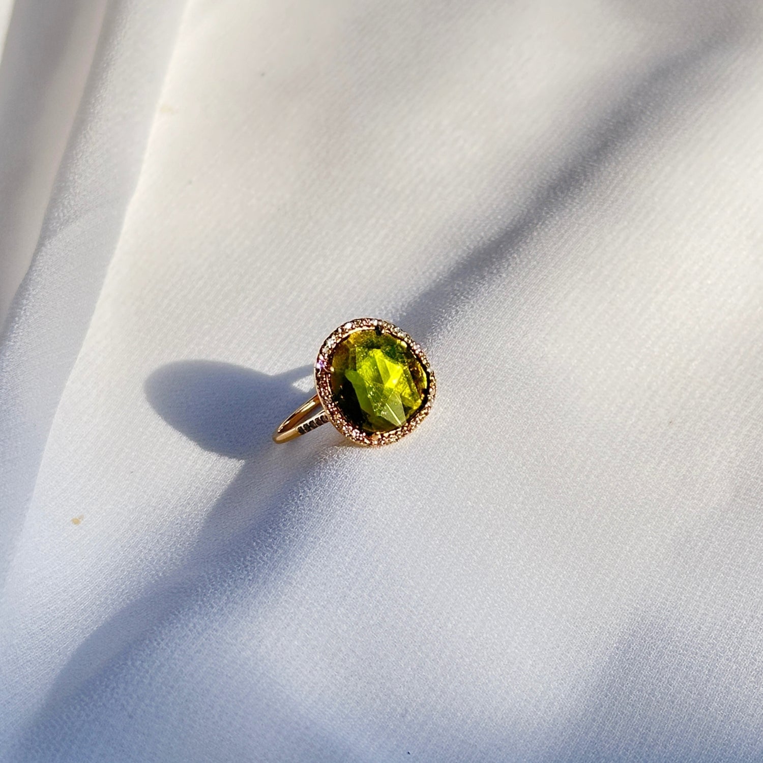 Tourmaline 18K Gold Ring with Diamonds