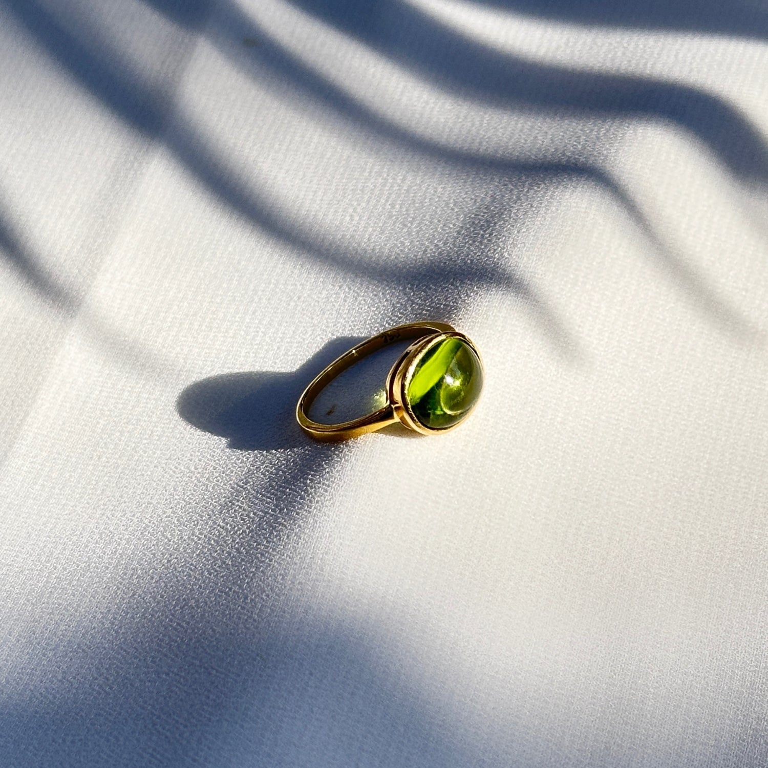 Peridot 18K Gold Ring