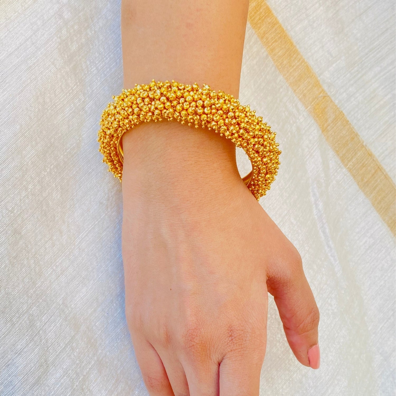 Voski Golden Beads Bangle