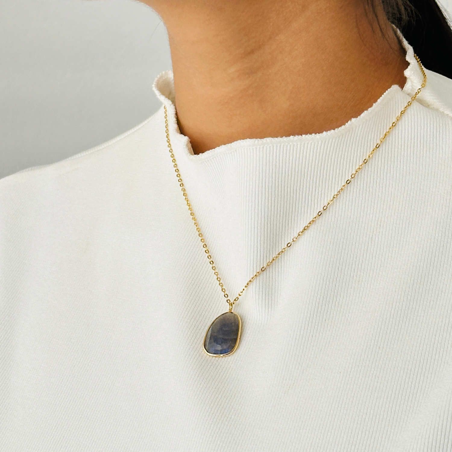 Labradorite 18K Gold Pendant