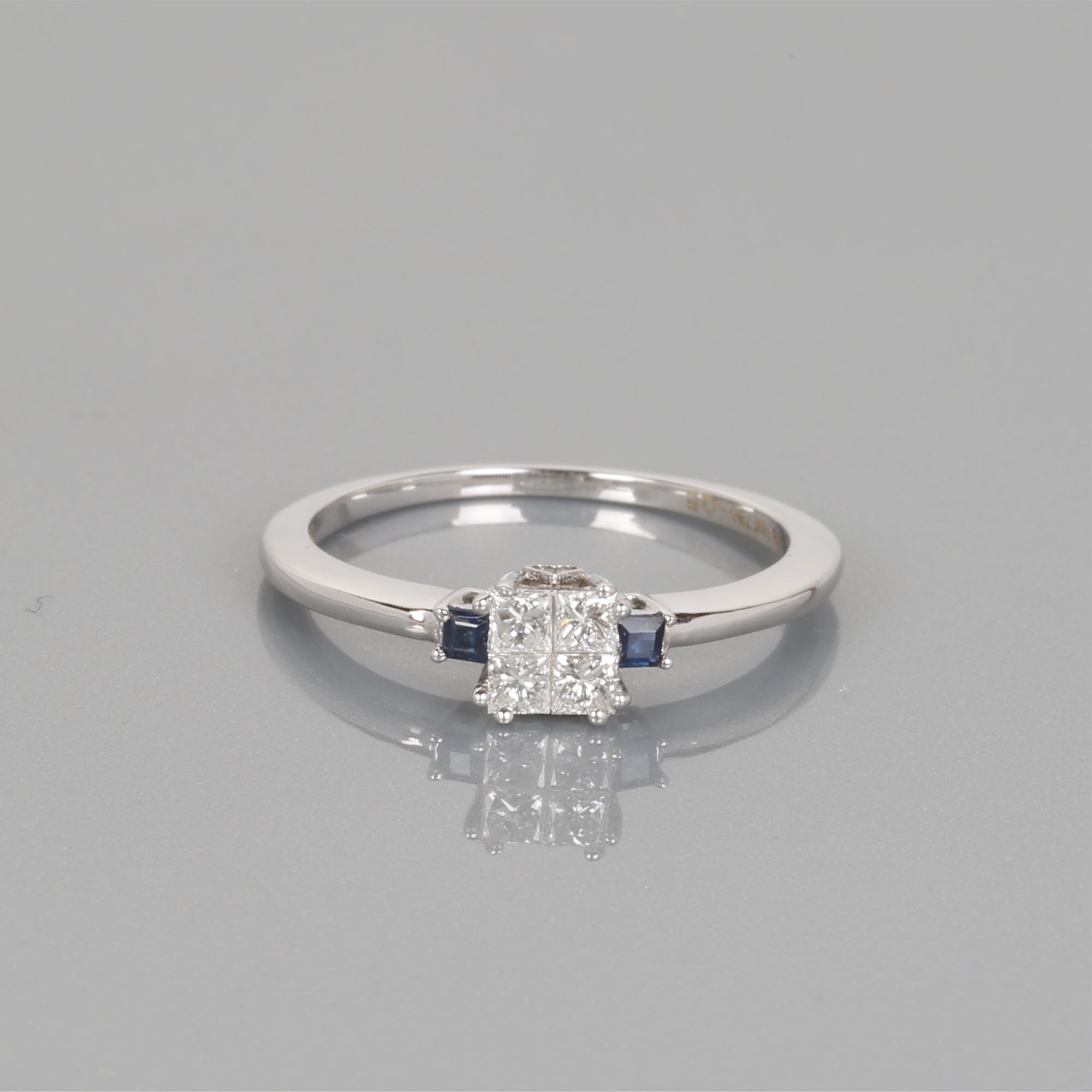 Square shape Diamond & Sapphire Ring