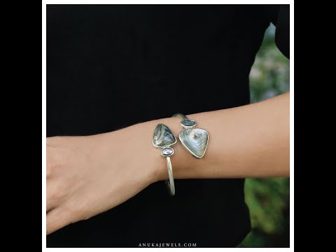 Triangular end abalone bangle