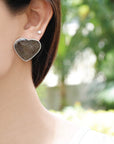 long earrings, small earrings, hoops, drops, danglers, studs, stud earrings, Handcuff, Red onyx, Black onyx, jewelery, Certified jewelry, Oval ring, square ring, round ring, Abalone, Labradorite, Morganite, Lemon quartz, quartz, Tanzanite, Iolite, Blue, V