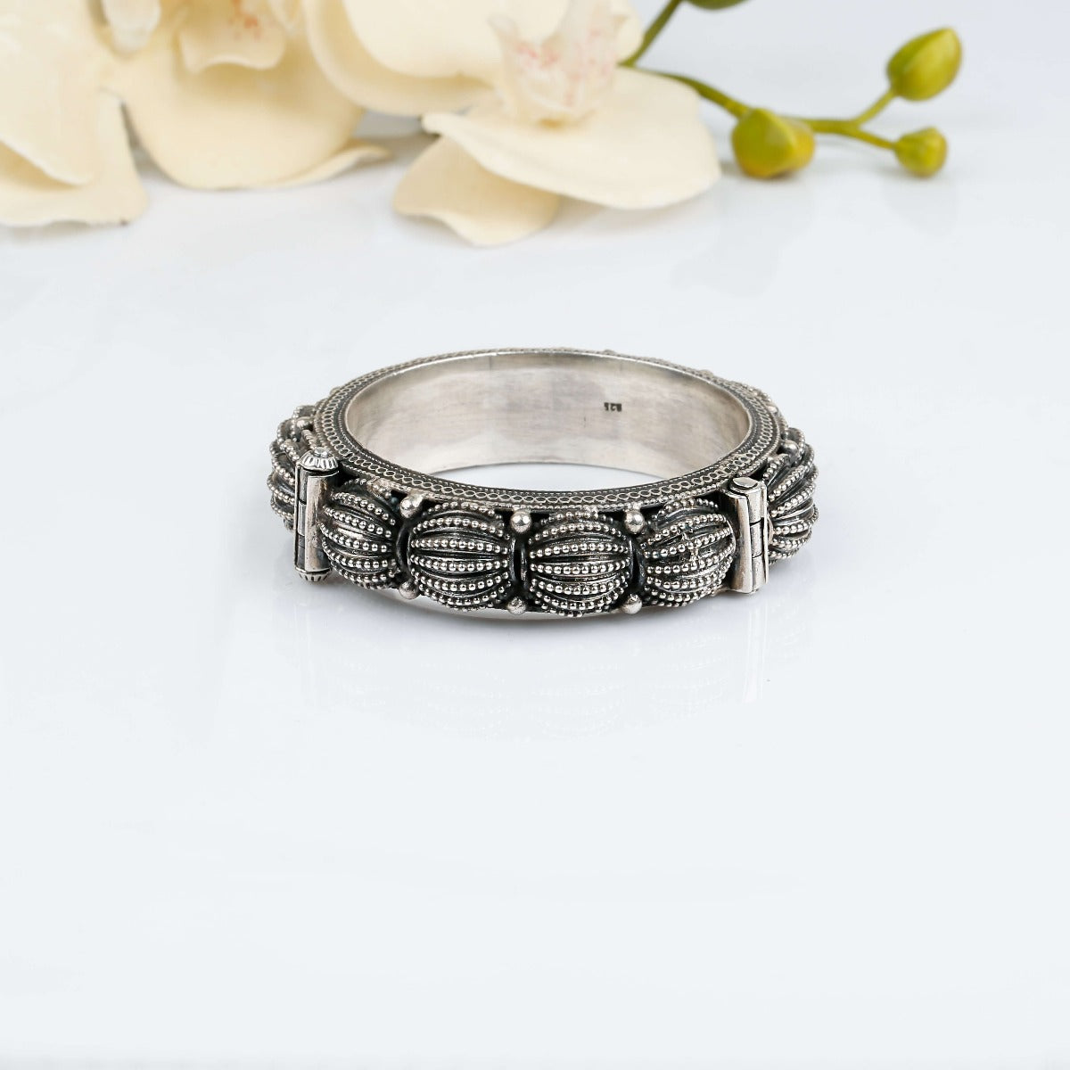 Anik Silver Bangle