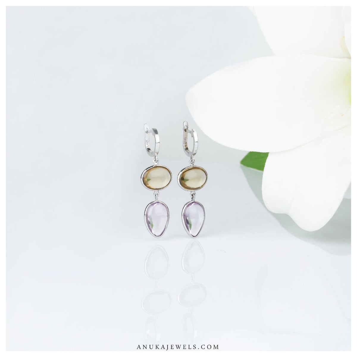 round earrings